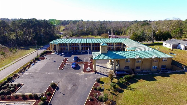 Executive Inn Opp image 12