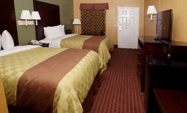 Executive Inn Opp image 16