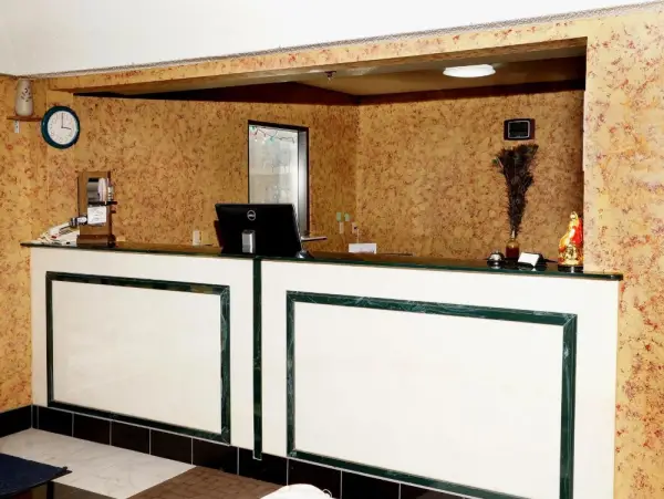 Executive Inn Opp 10